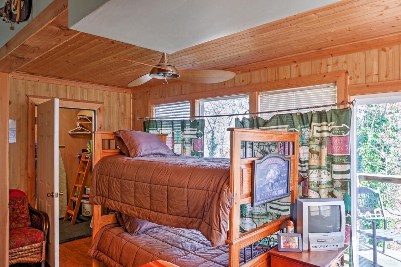Paradise Cove Cabin With Boathouse And Dock Гънтърсвил Екстериор снимка